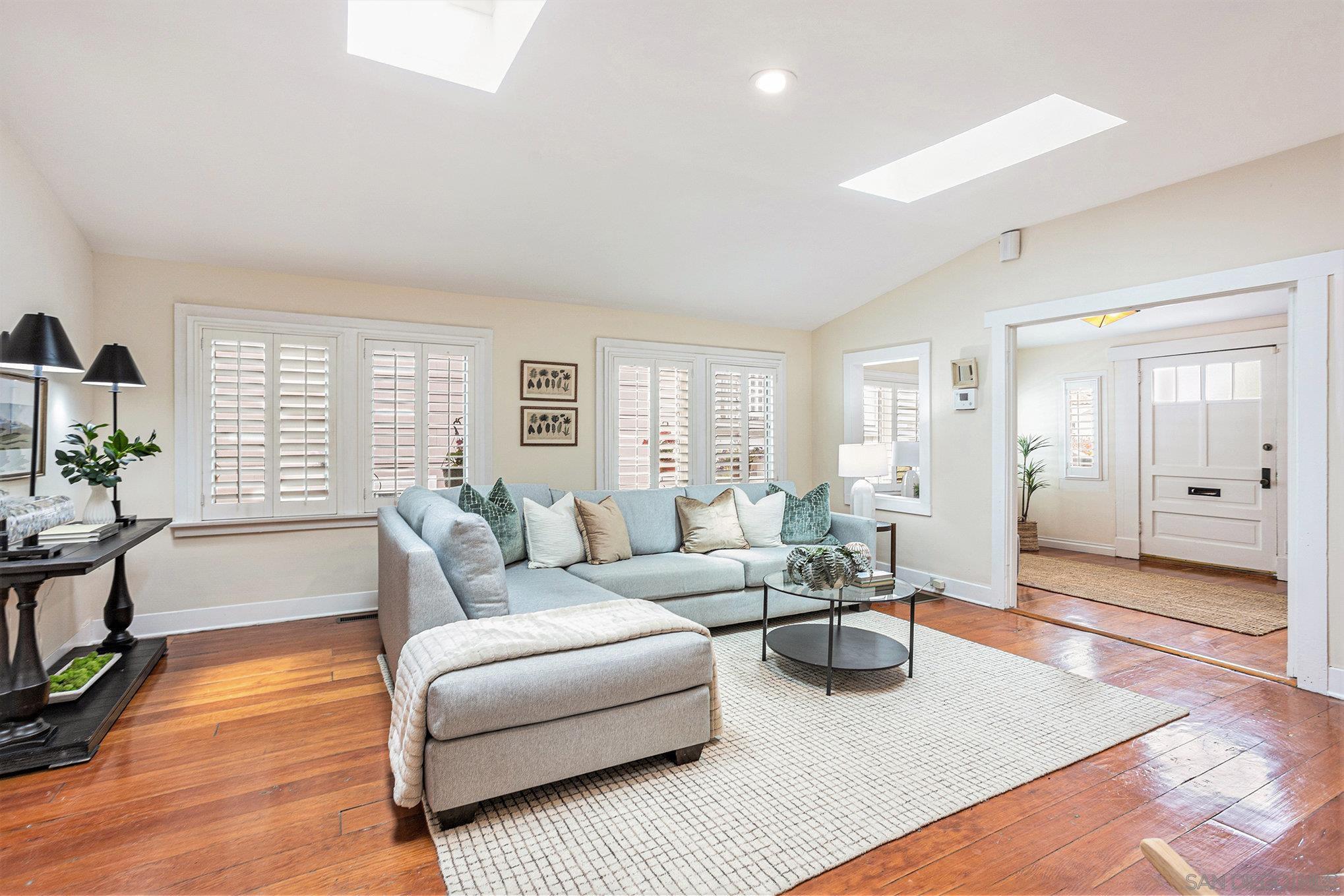 4655 Coronado Ave.