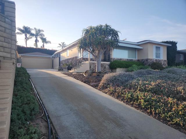 1012 Catalina Boulevard