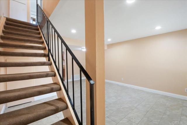 955 Amistad Place