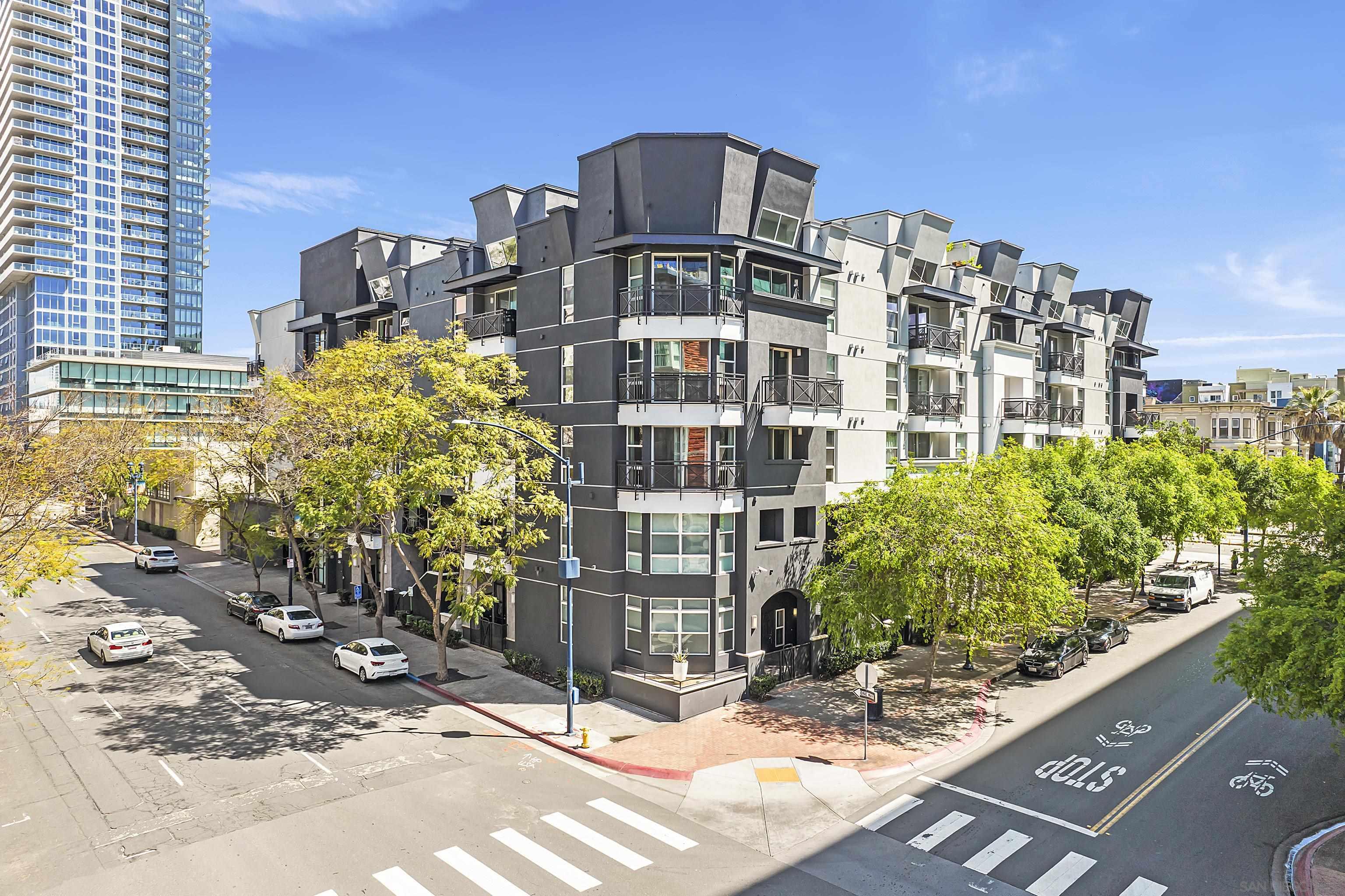 525 11th Ave 1116