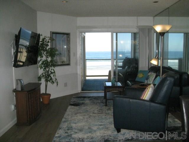 3755 Ocean Front Walk