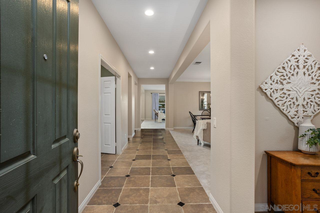 914 Lantana Ct