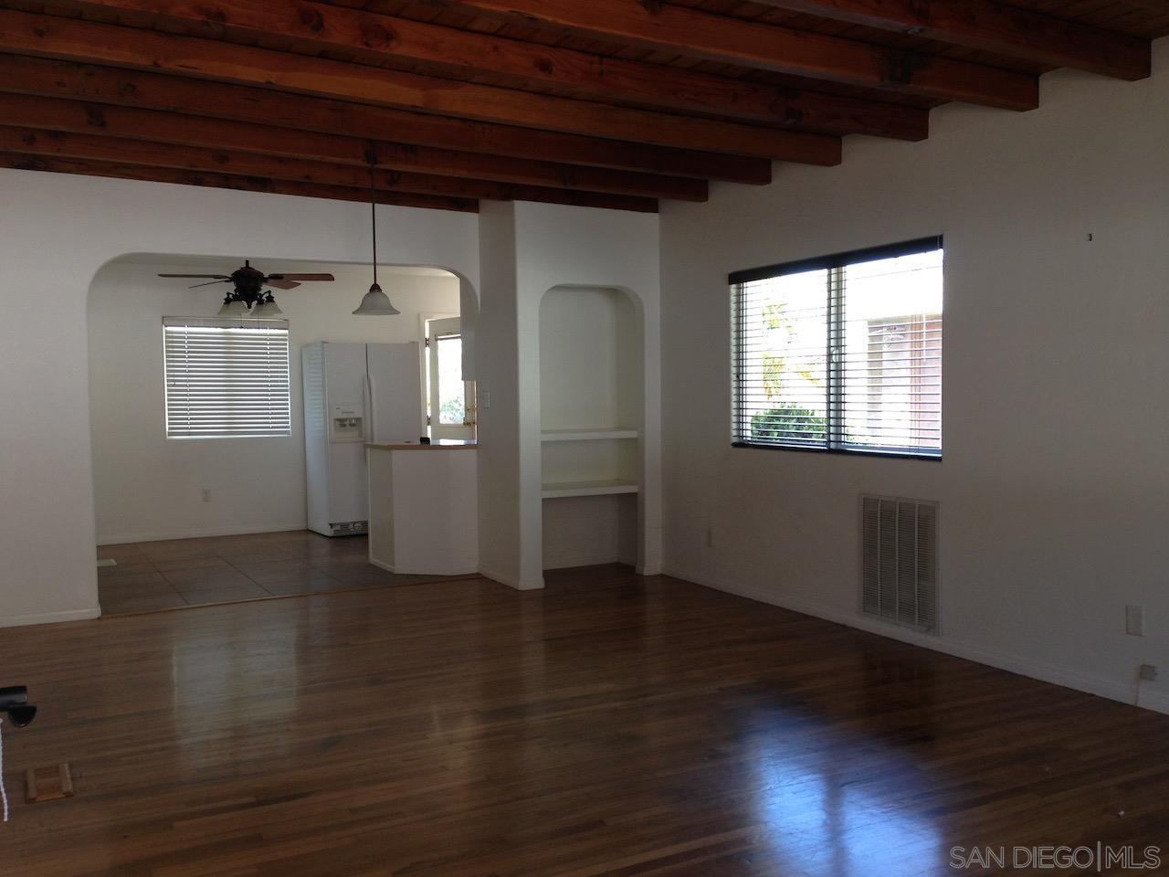 5843 Linda Vista Rd