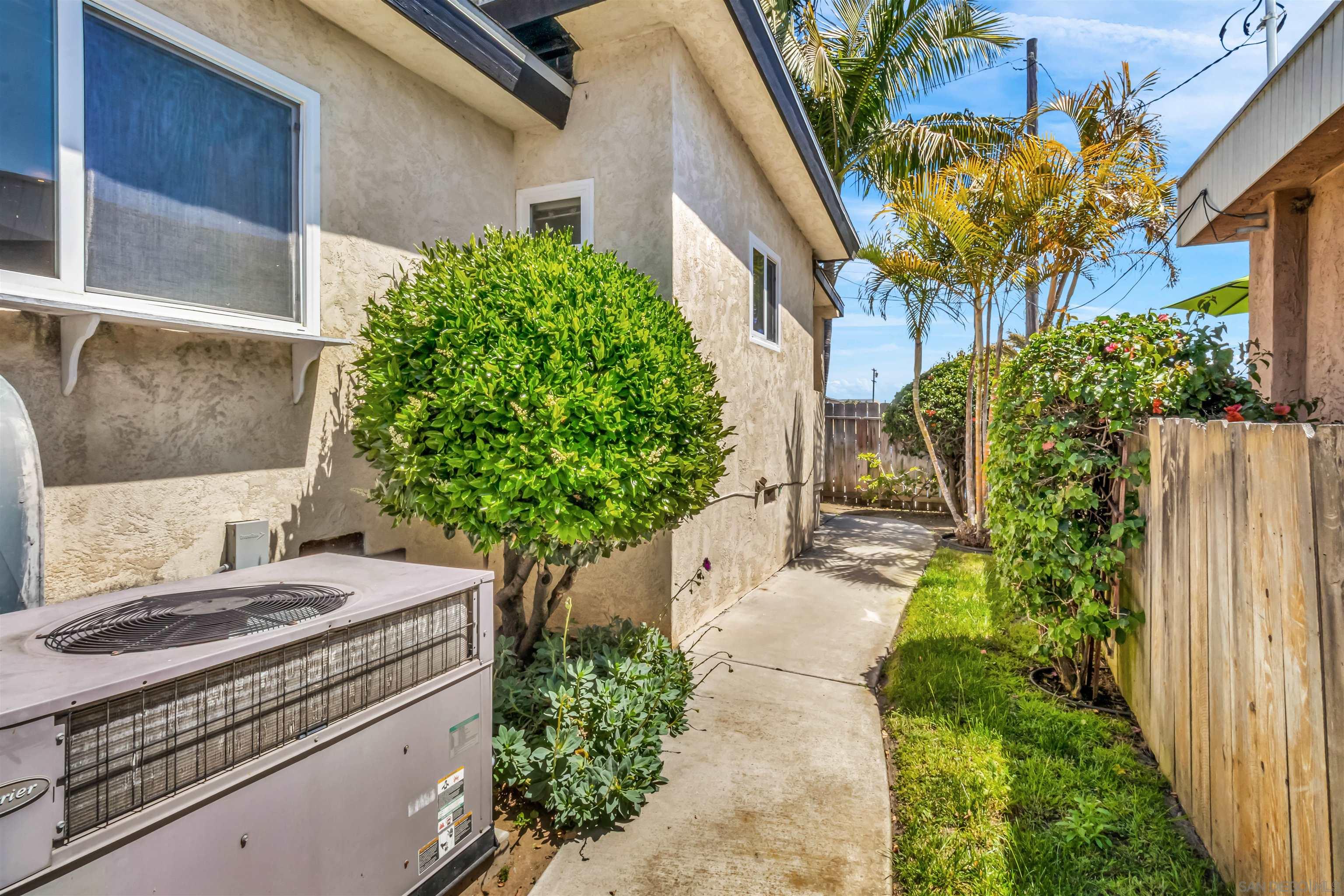 5843 Linda Vista Rd