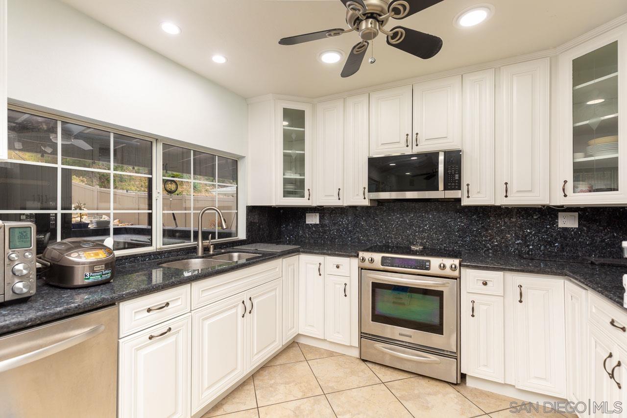 17924 Cabela Dr