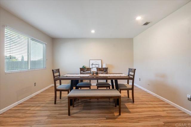 1448 Esperanza Way