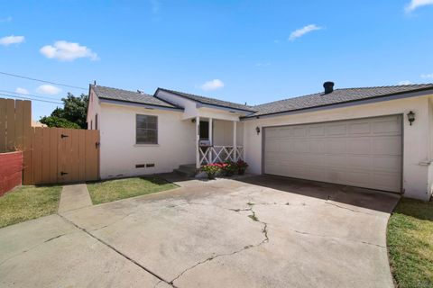 Single Family Residence in San Diego CA 5437 Barclay Ave.jpg