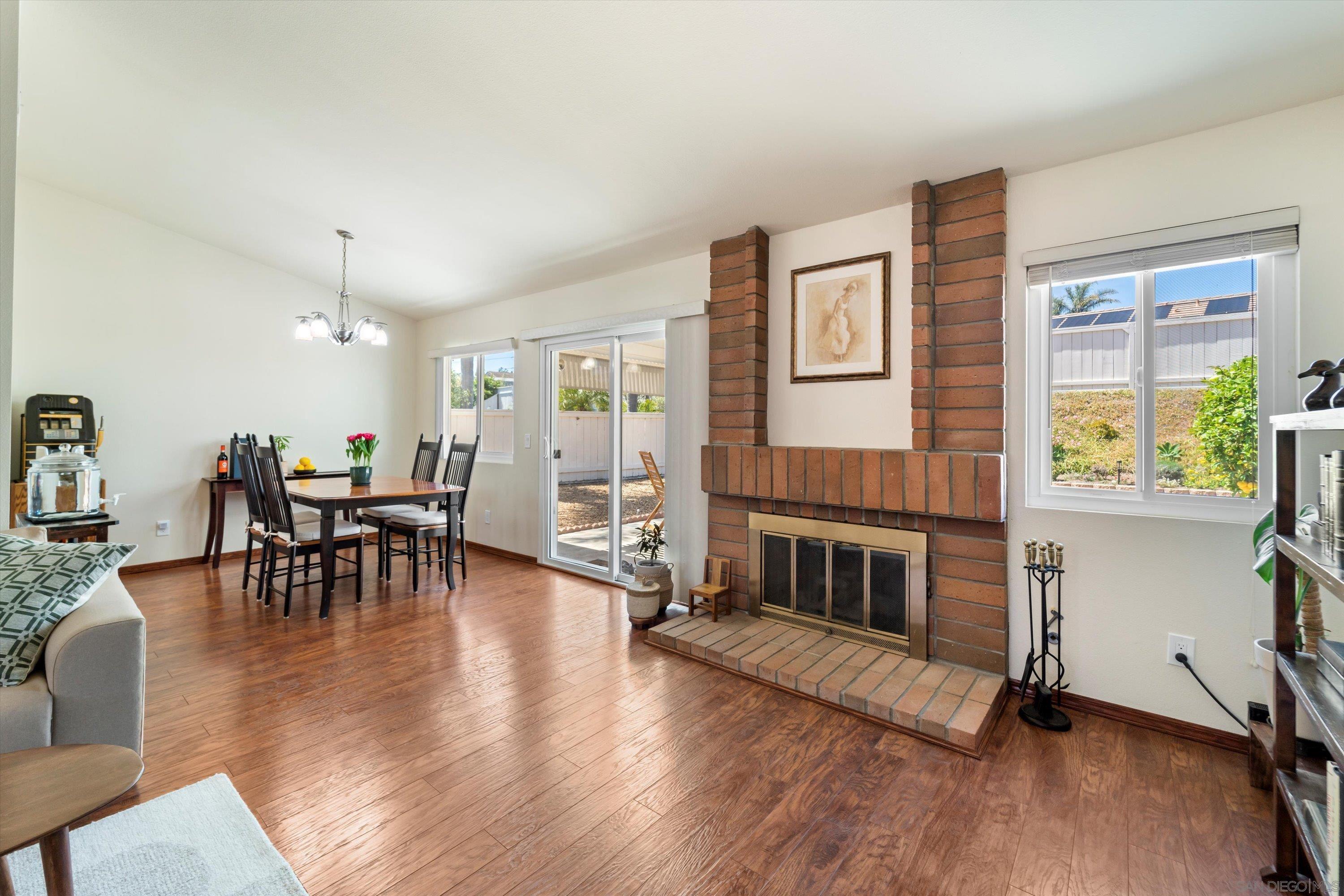 2708 MEDFORD CT