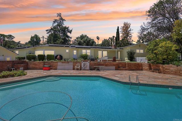 9071 Paradise Park Dr