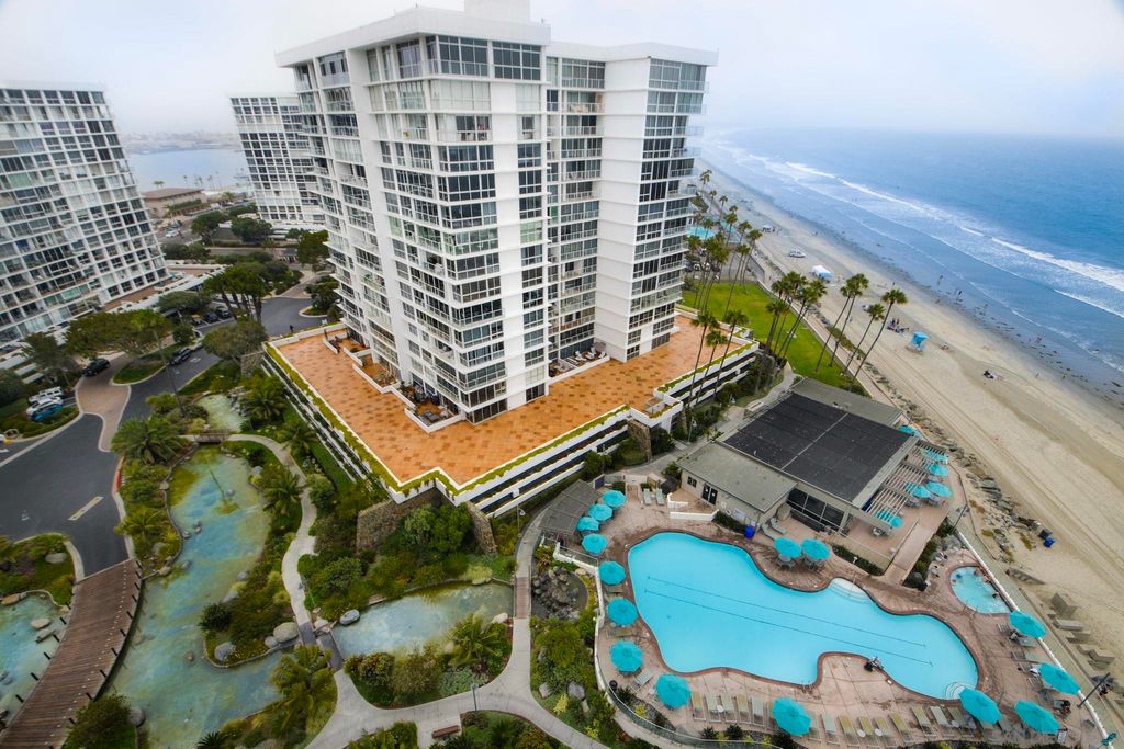 Photo of 1760 Avenida Del Mundo #1409, Coronado, CA 92118 (MLS # 240019660)