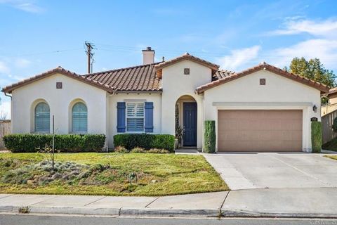 705 Sungold Way Escondido CA 92027