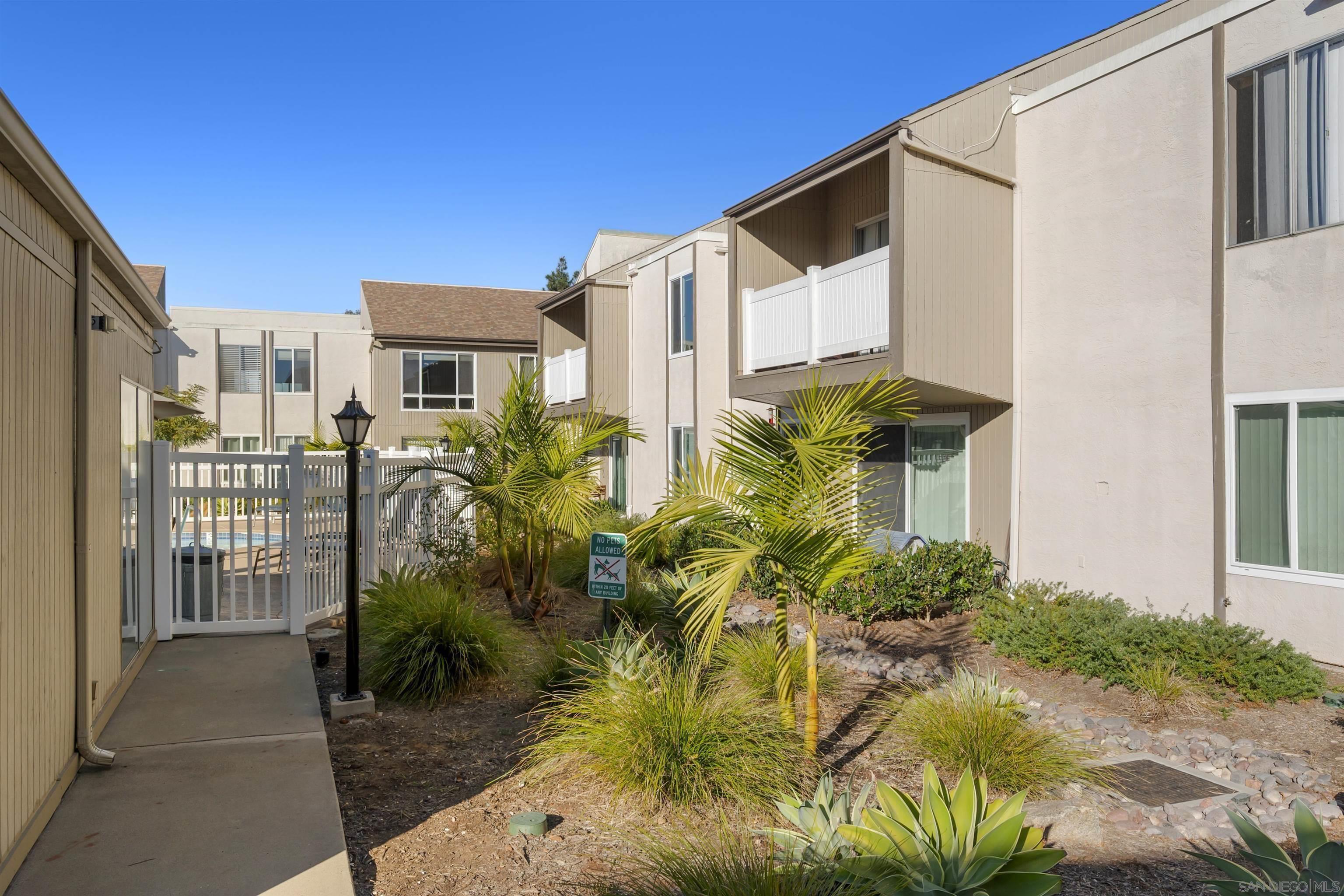 8036 Linda Vista Road 2P