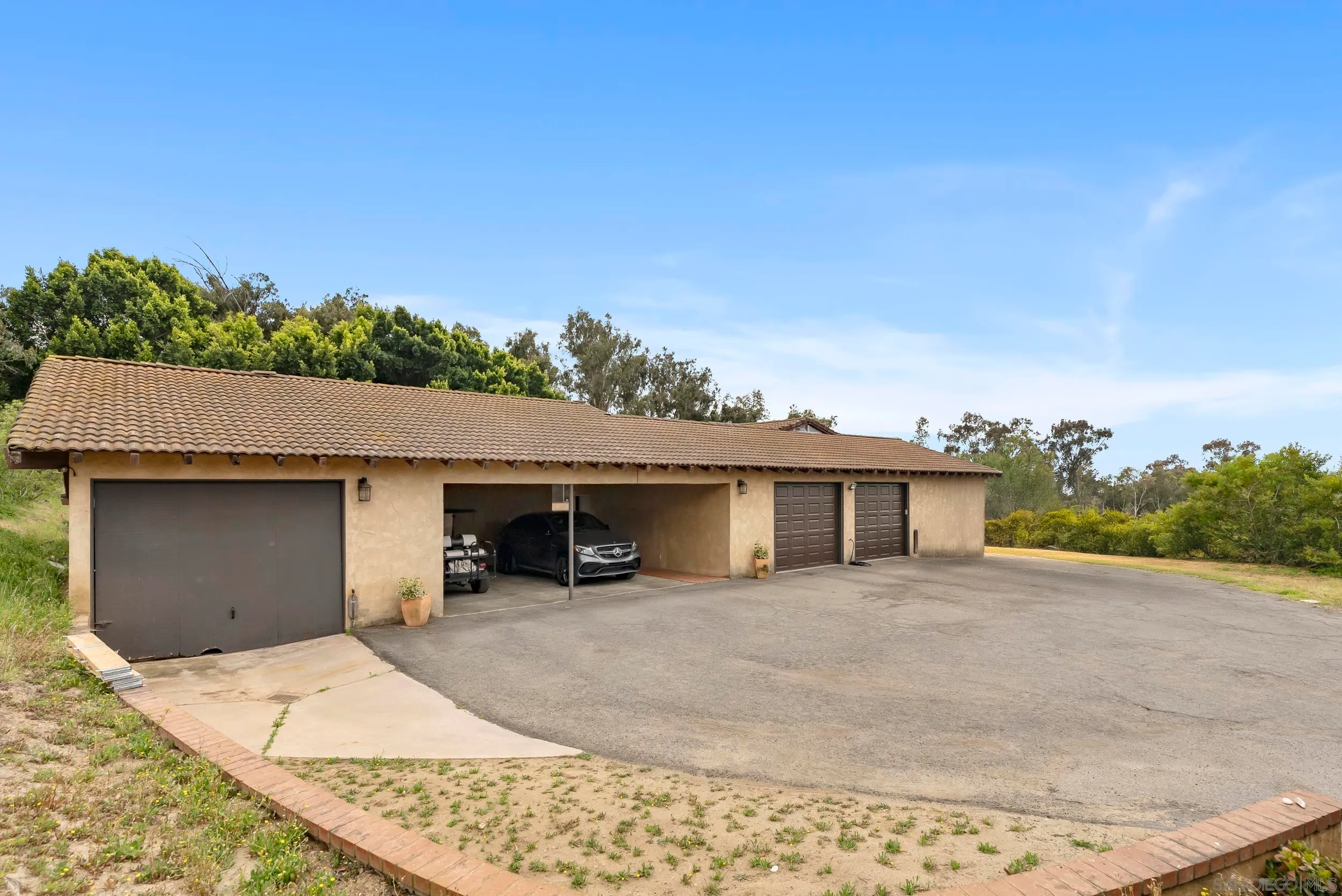 Rancho Santa Fe, California 92067, United States, 4 Bedrooms Bedrooms, ,3 BathroomsBathrooms,Residential,Active,123428