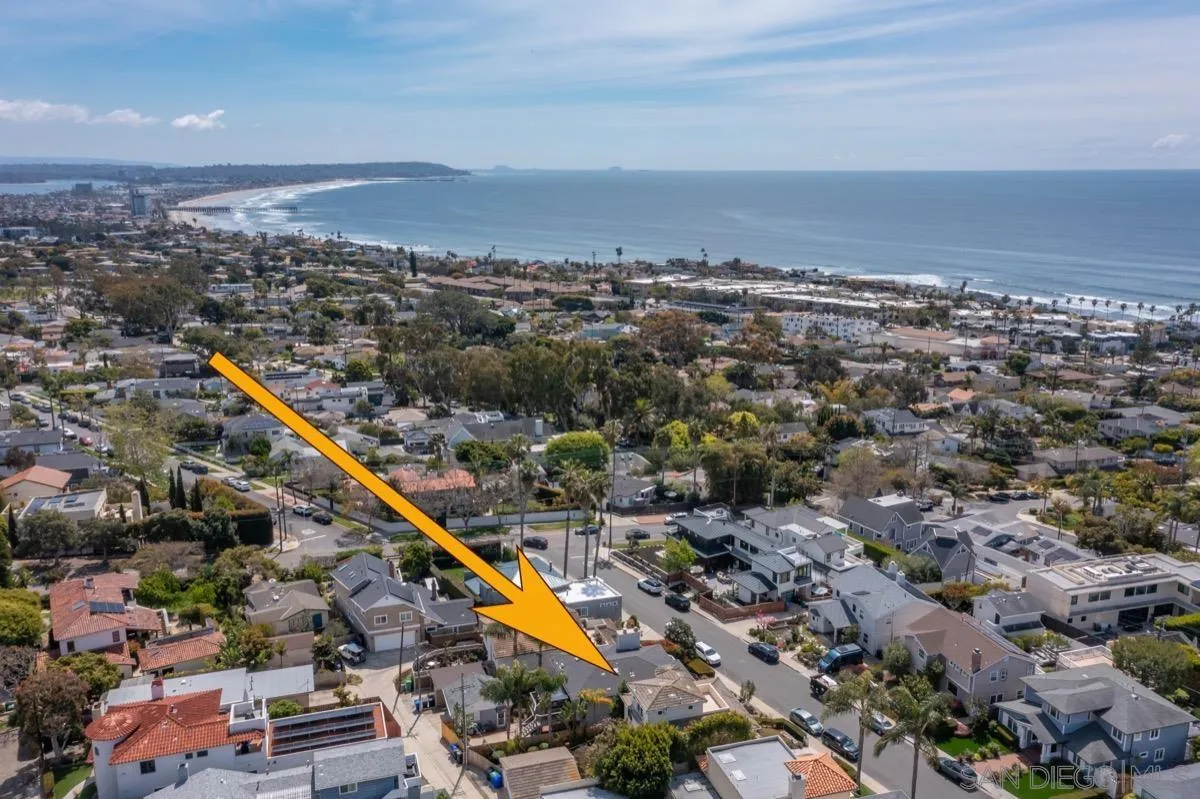 La Jolla, California 92037, United States, 4 Bedrooms Bedrooms, ,3 BathroomsBathrooms,Residential,Pending,99577