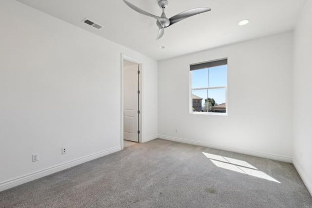 listing image 52