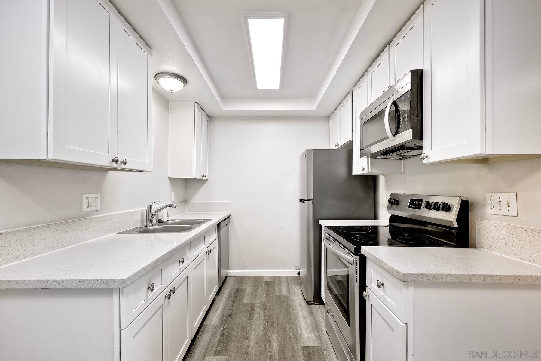 4161 Winona Ave 2