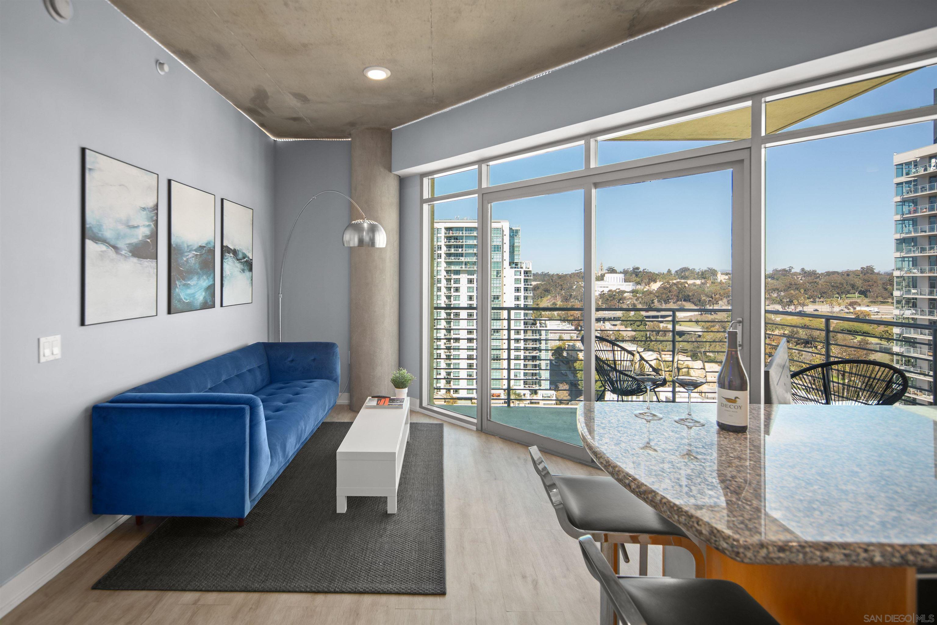 801 Ash St 1502