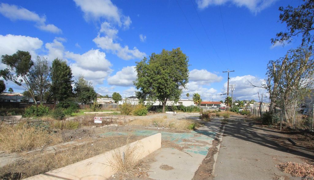 Photo of 423 Daisy Lane, San Marcos, CA 92078 (MLS # 240028783)