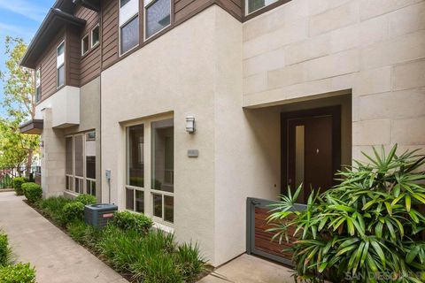 2472  Aperture Circle San Diego CA 92108
