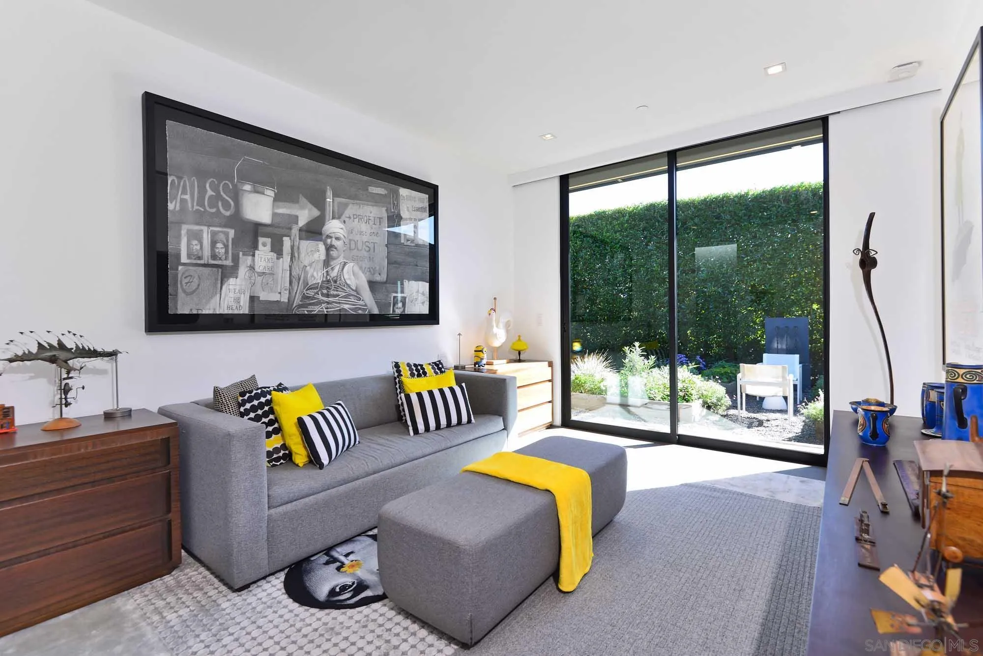 La Jolla, California 92037, United States, 5 Bedrooms Bedrooms, ,5 BathroomsBathrooms,Residential,Active,91653