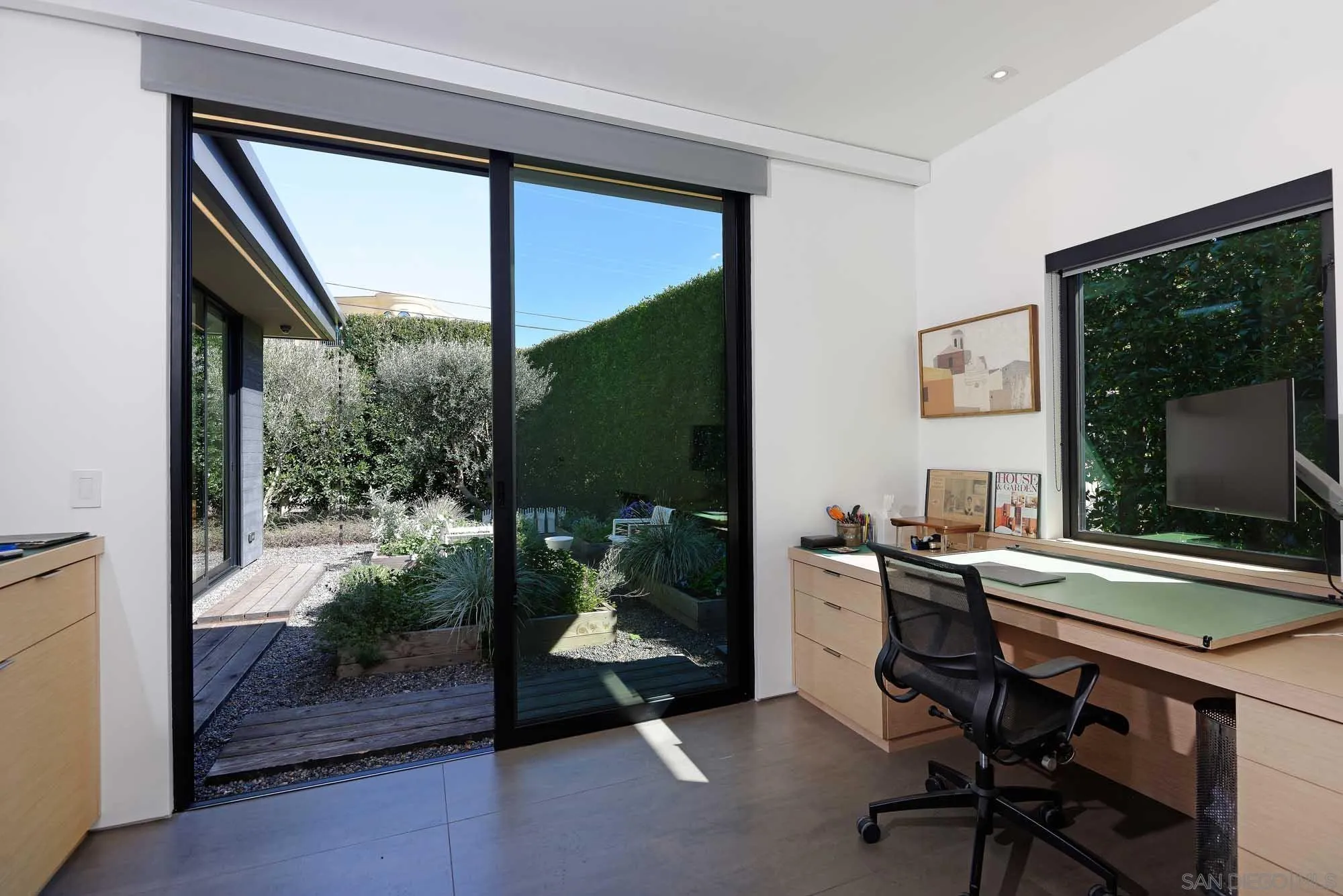 La Jolla, California 92037, United States, 5 Bedrooms Bedrooms, ,5 BathroomsBathrooms,Residential,Active,91653