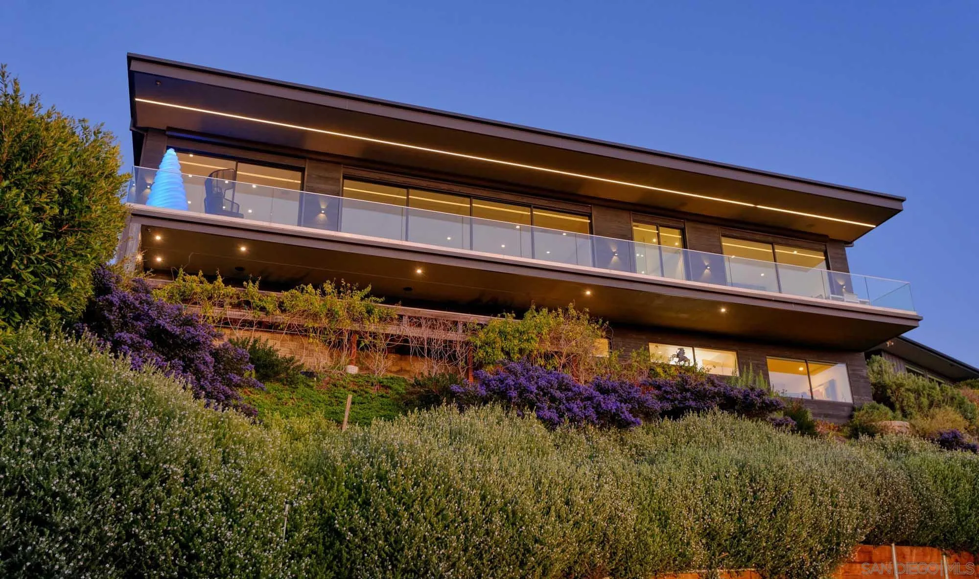 La Jolla, California 92037, United States, 5 Bedrooms Bedrooms, ,5 BathroomsBathrooms,Residential,Active,91653