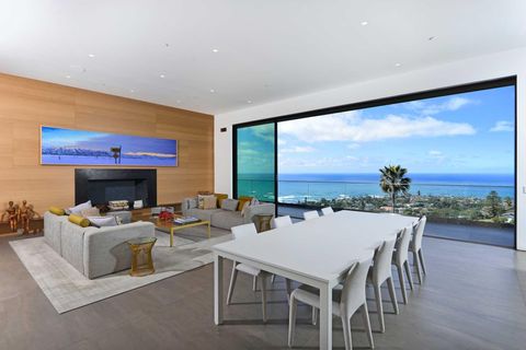 5992  Avenida Chamnez La Jolla CA 92037