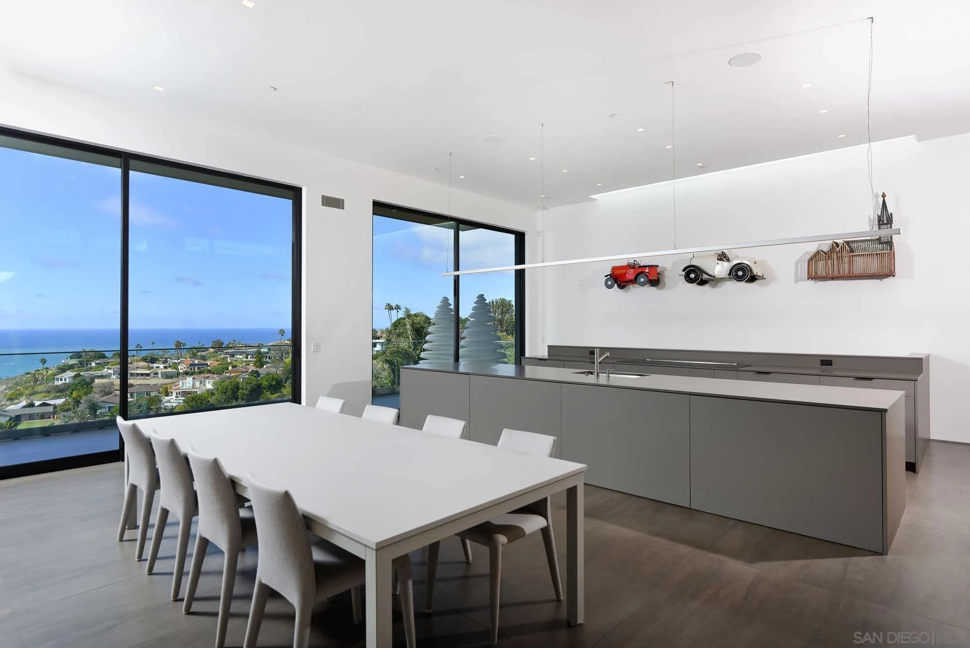 La Jolla, California 92037, United States, 5 Bedrooms Bedrooms, ,5 BathroomsBathrooms,Residential,Active,91653