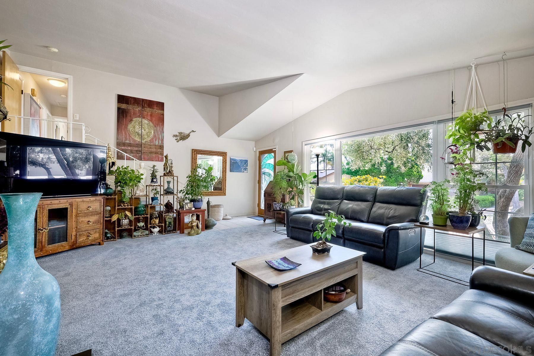 5128 Bixel Dr