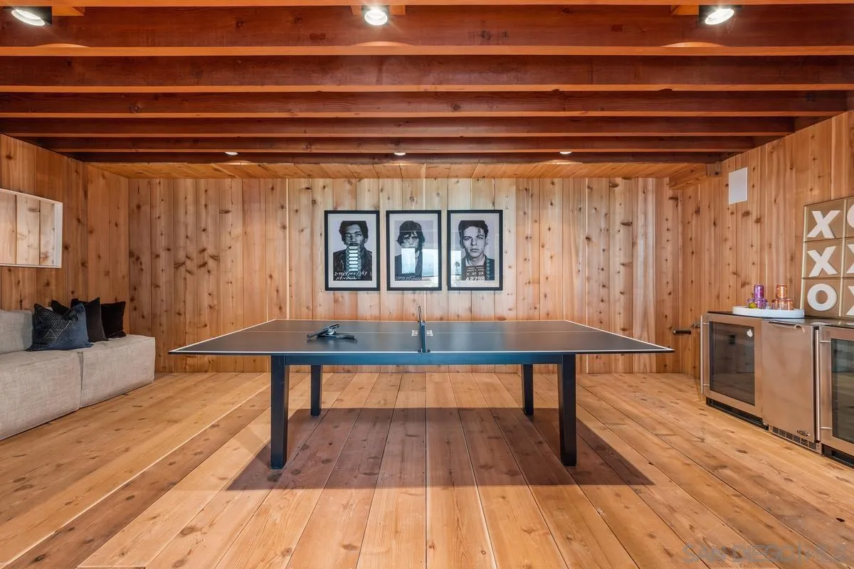 La Jolla, California 92037, United States, 5 Bedrooms Bedrooms, ,8 BathroomsBathrooms,Residential,Pending,170003