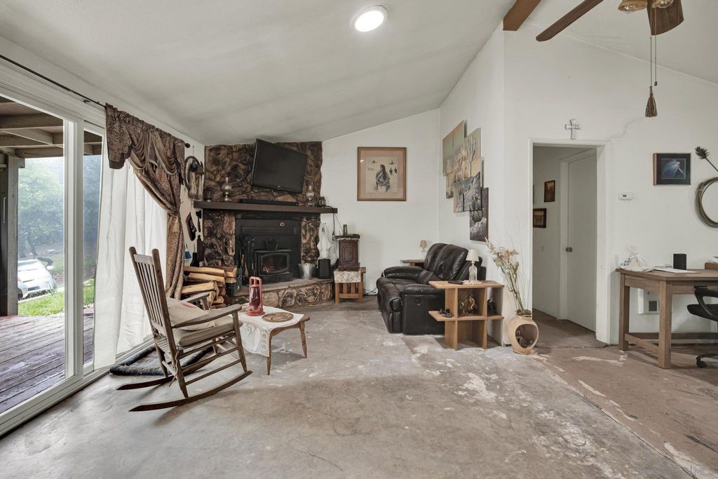 Photo of 4006 Echo Dr, Julian, CA 92036 (MLS # 250026934)