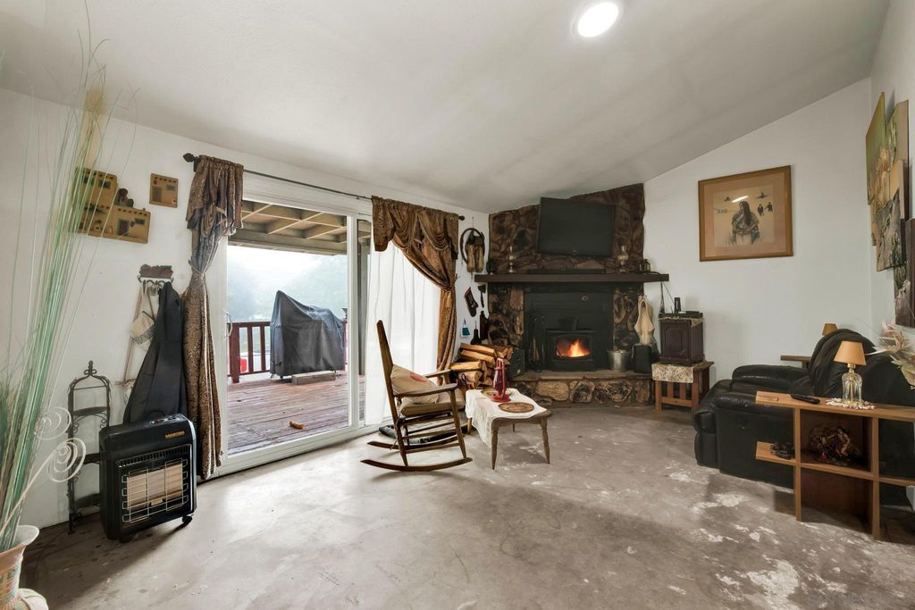 Photo of 4006 Echo Dr, Julian, CA 92036 (MLS # 250026934)