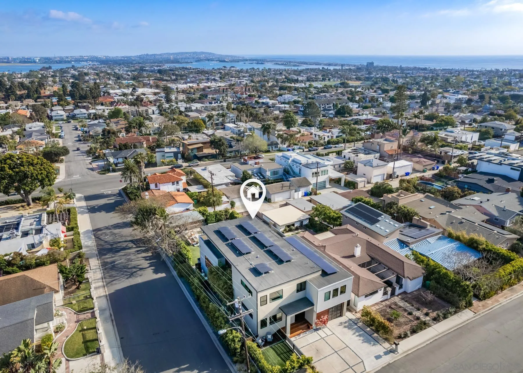 San Diego, California 92109, United States, 5 Bedrooms Bedrooms, ,4 BathroomsBathrooms,Residential,Pending,113234