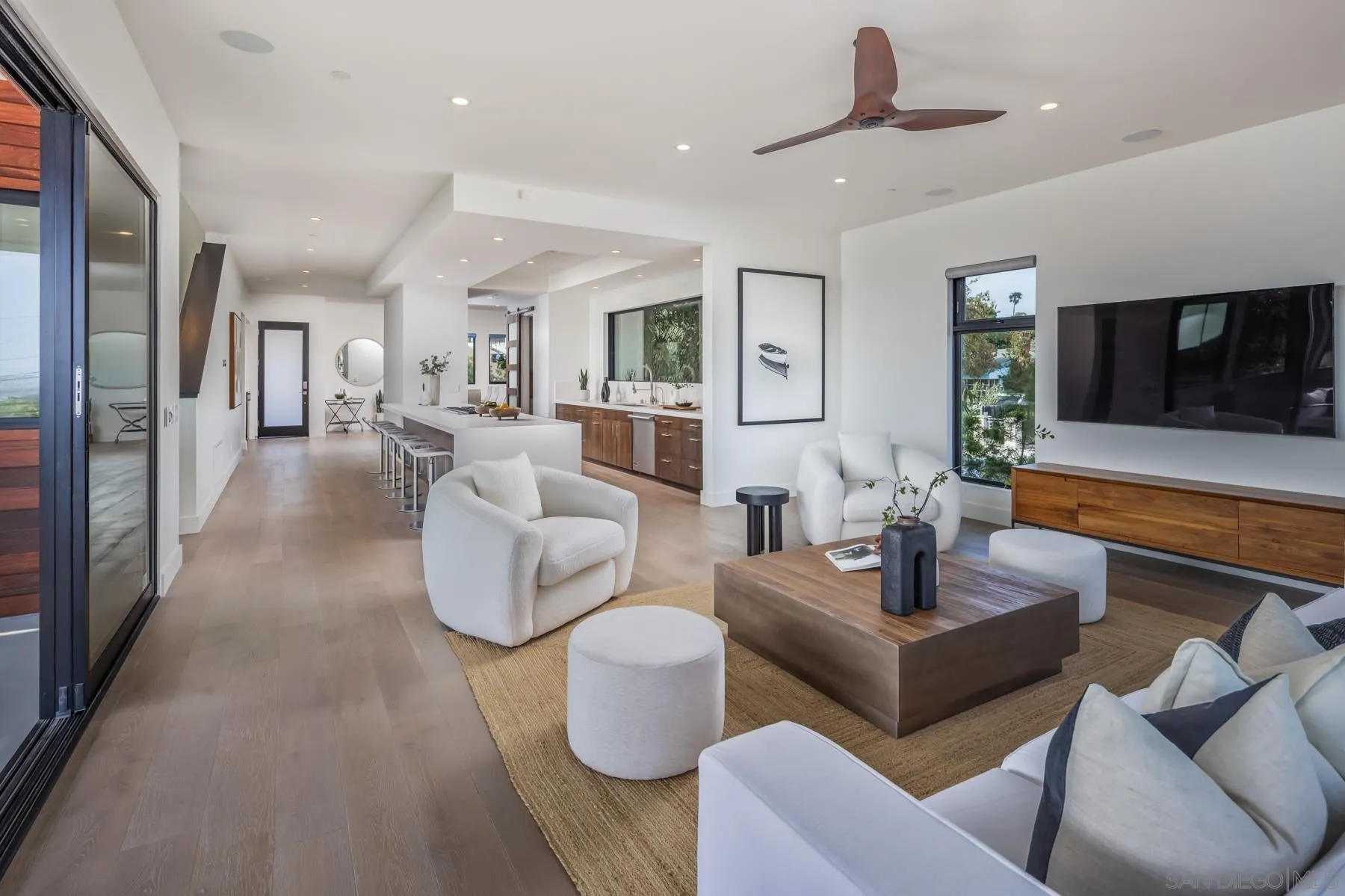 San Diego, California 92109, United States, 5 Bedrooms Bedrooms, ,4 BathroomsBathrooms,Residential,Pending,113234