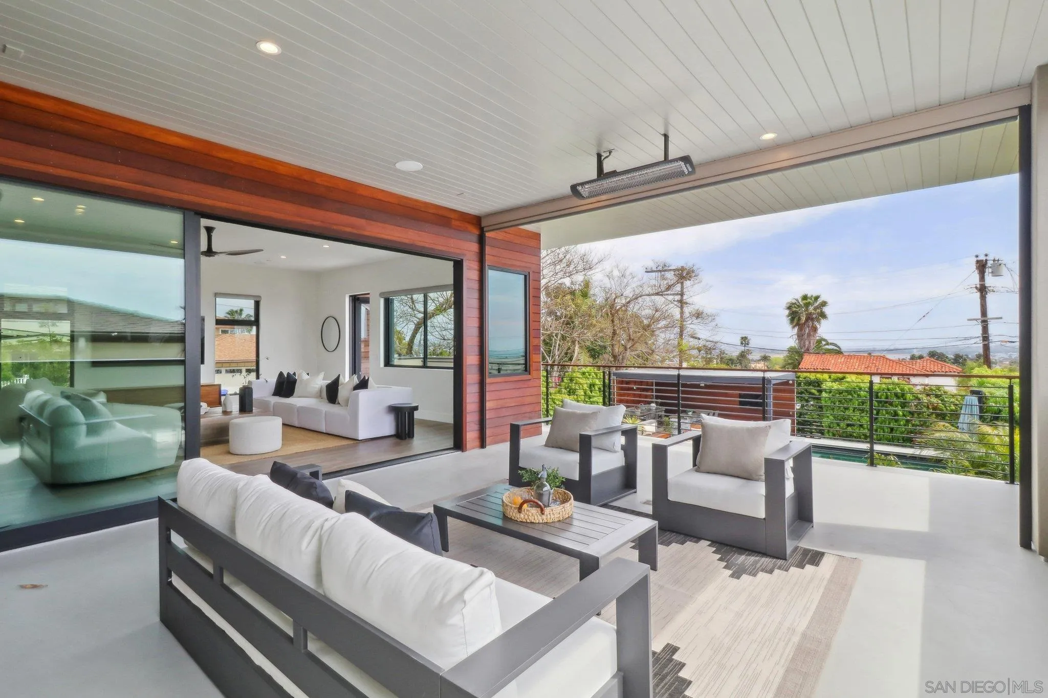 San Diego, California 92109, United States, 5 Bedrooms Bedrooms, ,4 BathroomsBathrooms,Residential,Pending,113234