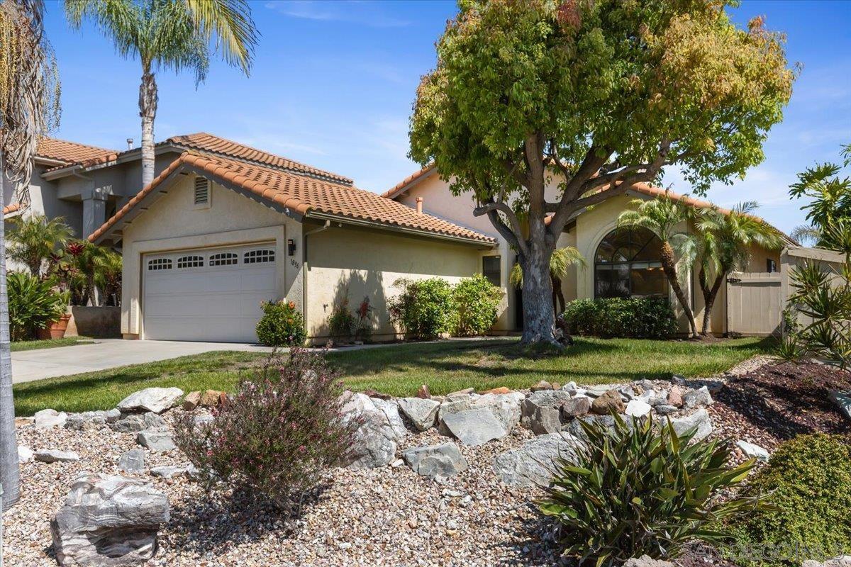 1896 White Birch Dr