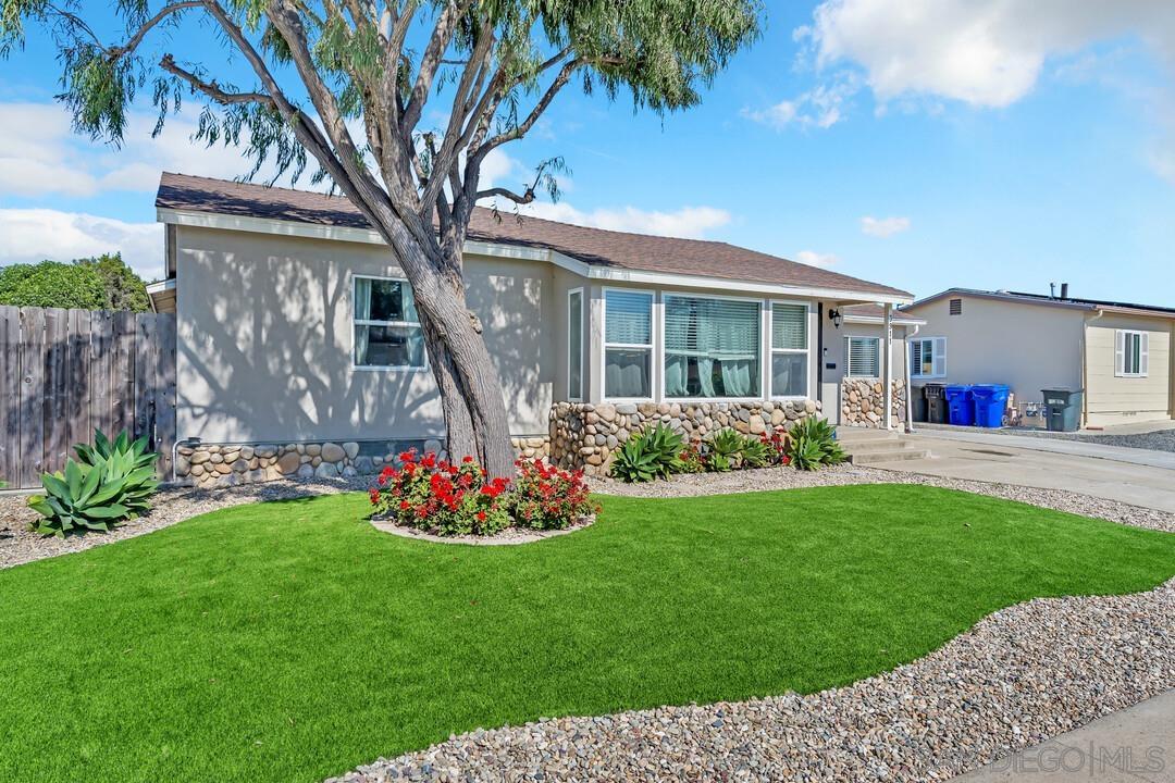 3911 Vista Grande Dr.