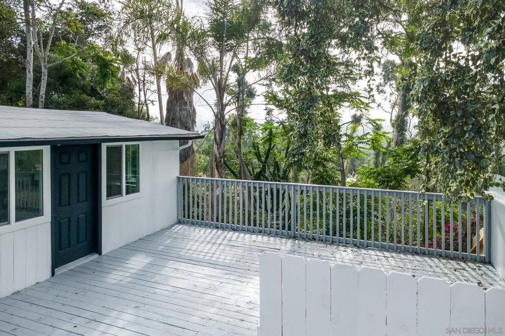 Photo of 678 Robby Way, Fallbrook, CA 92028 (MLS # 250030859)