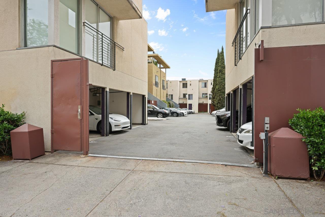 988 G Street 33