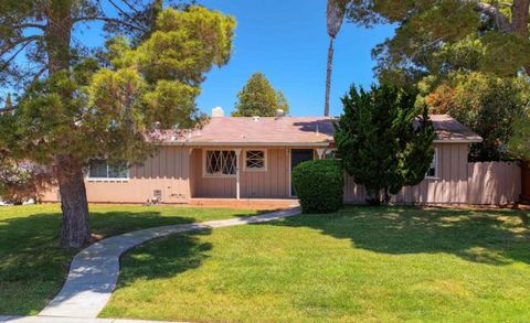 1130 S Tulip St Escondido CA 92025
