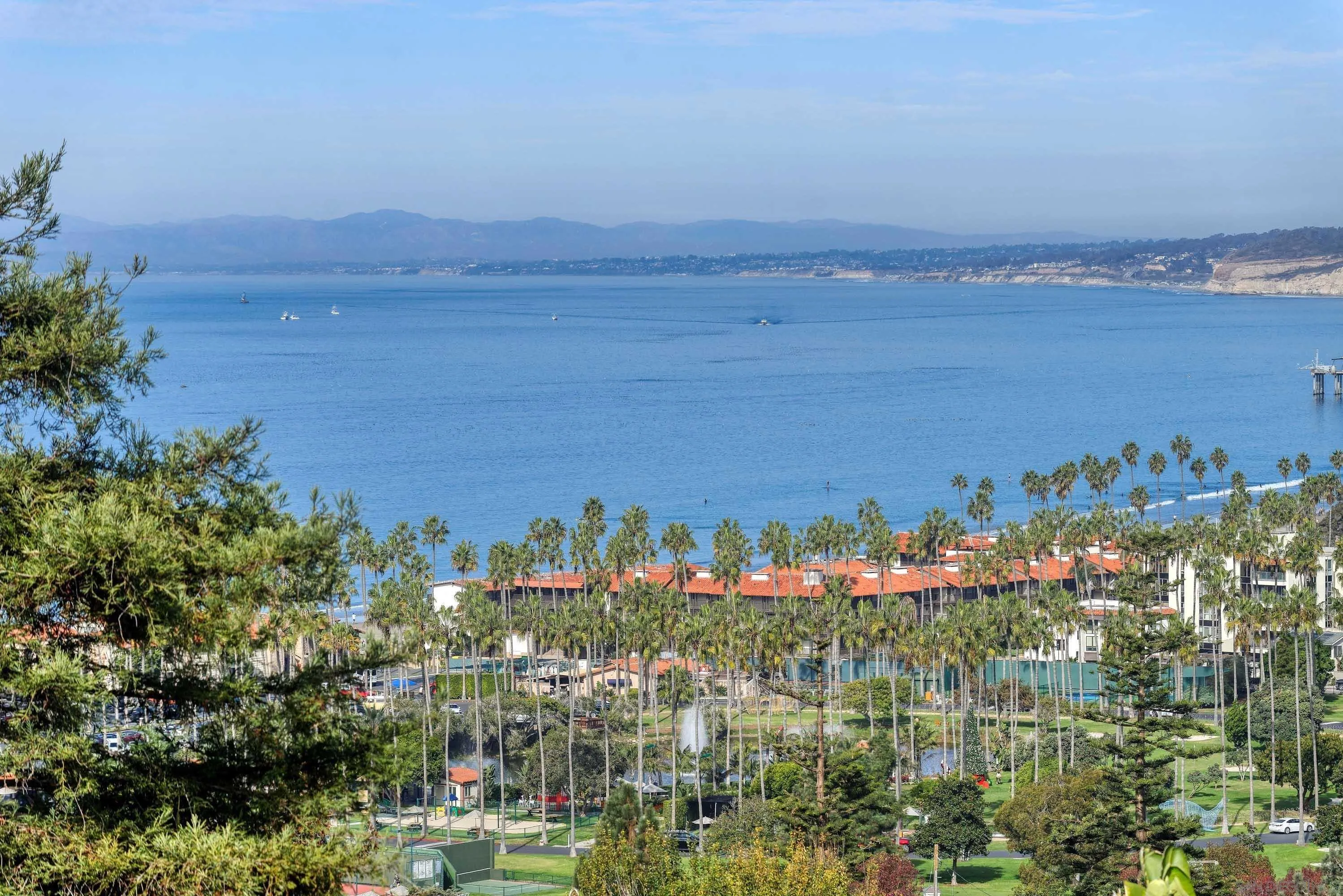 La Jolla, California 92037, United States, 4 Bedrooms Bedrooms, ,4 BathroomsBathrooms,Residential,Pending,29022