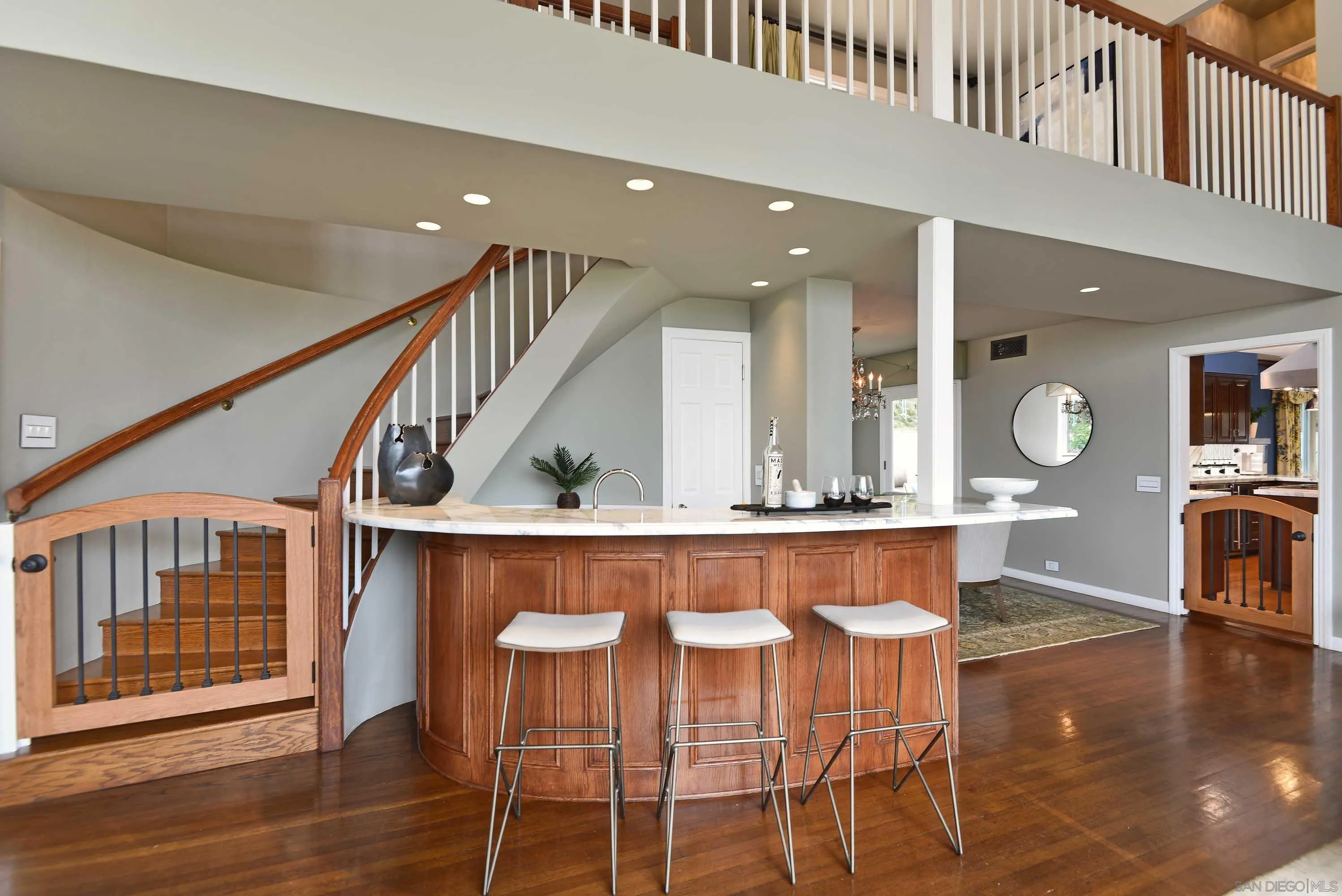 La Jolla, California 92037, United States, 4 Bedrooms Bedrooms, ,4 BathroomsBathrooms,Residential,Pending,29022