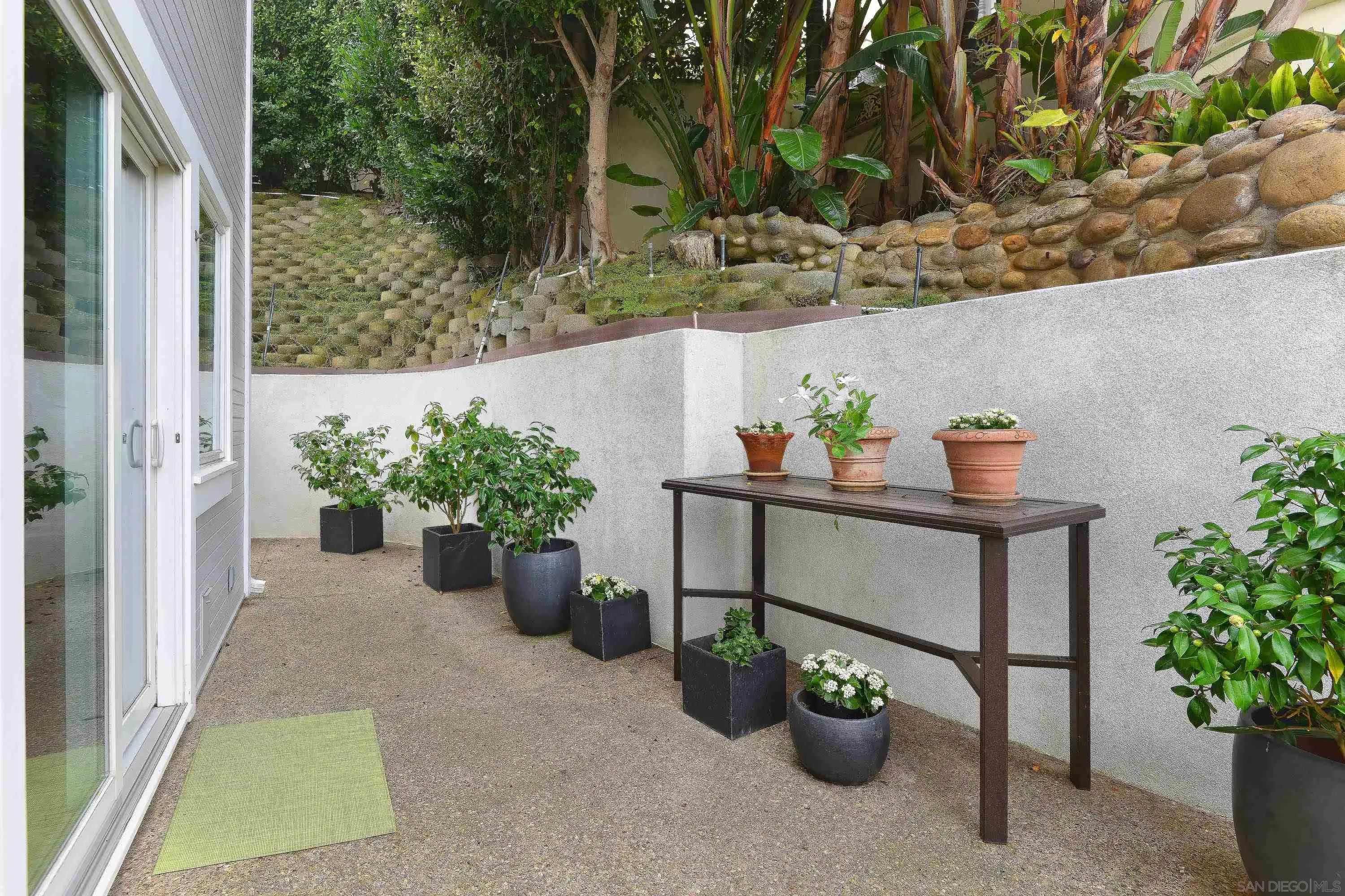 La Jolla, California 92037, United States, 4 Bedrooms Bedrooms, ,4 BathroomsBathrooms,Residential,Pending,29022