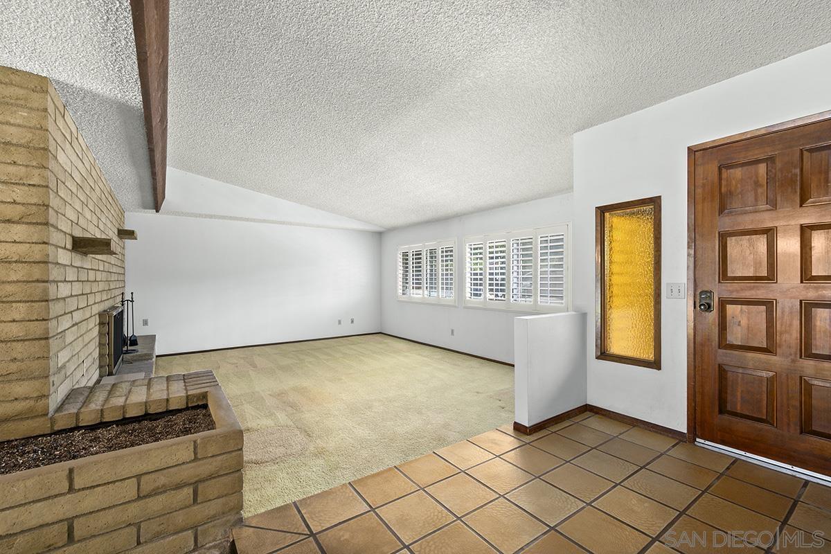 3718 Barbic Ct