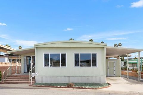 88 Estrella Ln Oceanside CA 92058