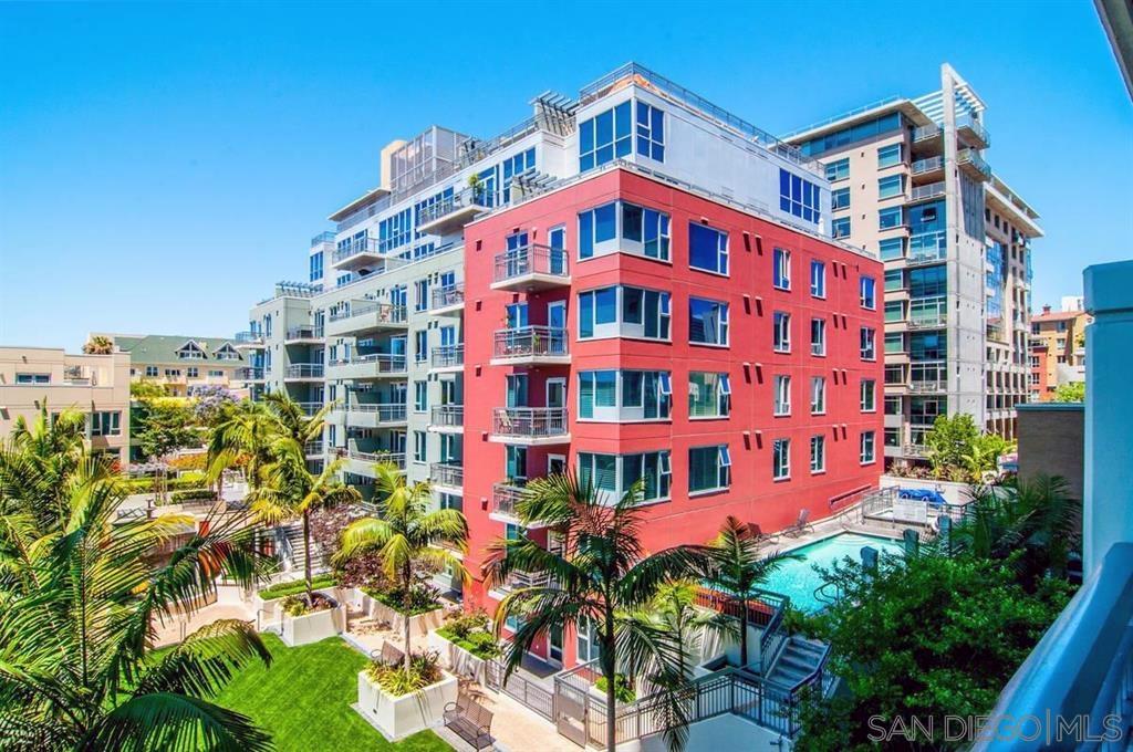 300 W Beech St 304