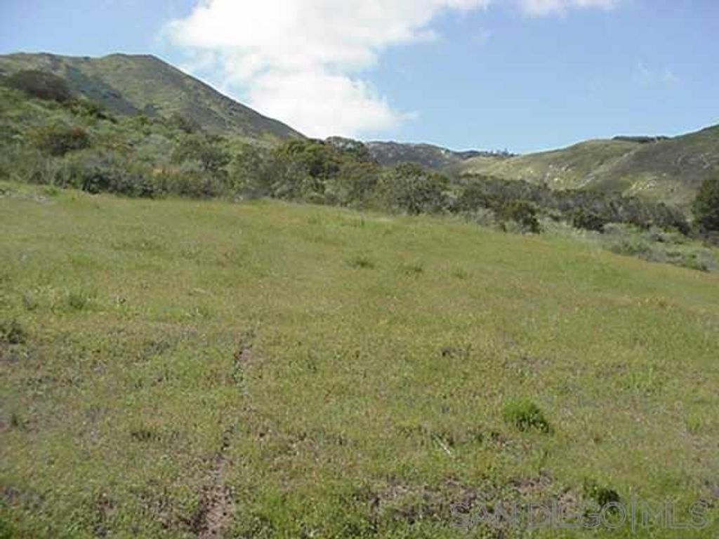 Photo of 14761 Quail Haven Ln 1 Ln, El Cajon, CA 92019 (MLS # 250025792)