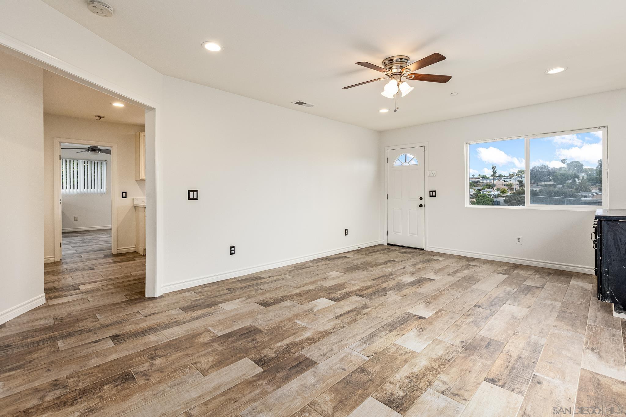 2132 Euclid Ave