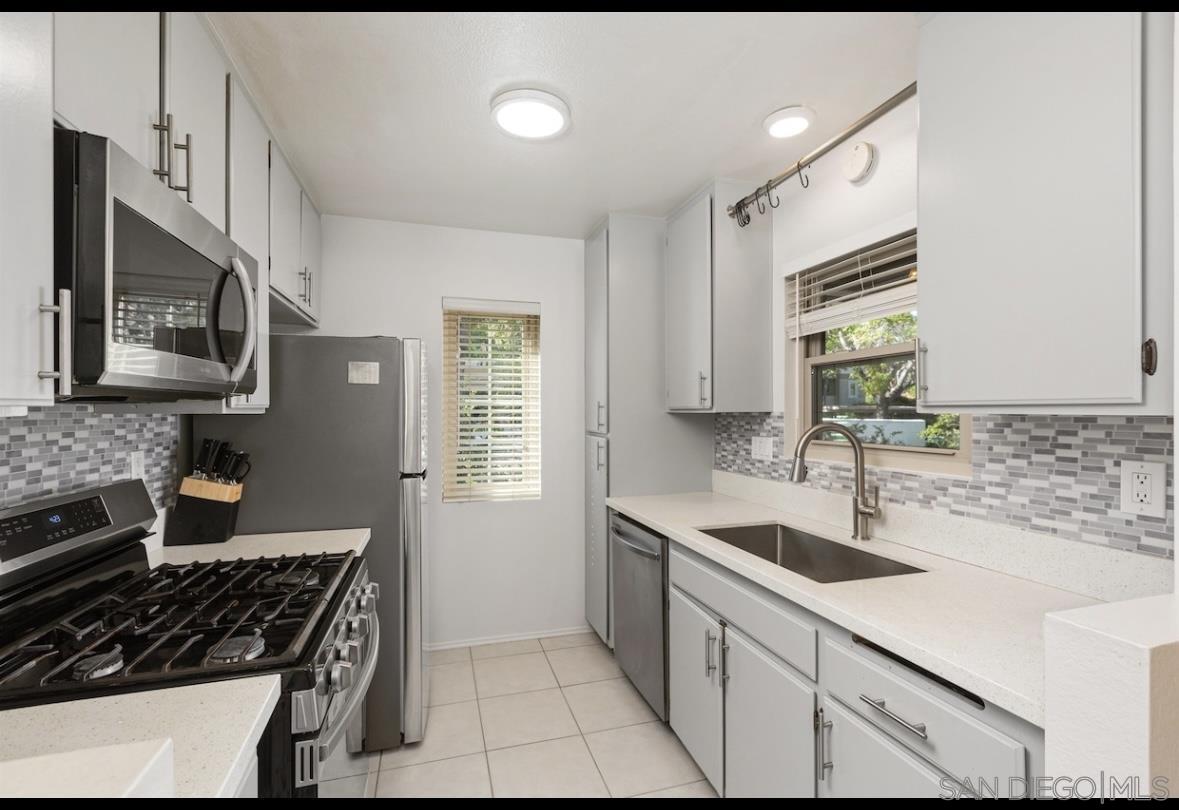 10331 Azuaga St 226