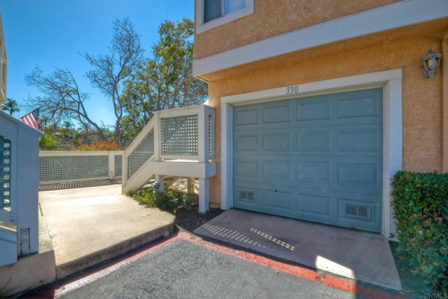 4243 Arroyo Vista Way